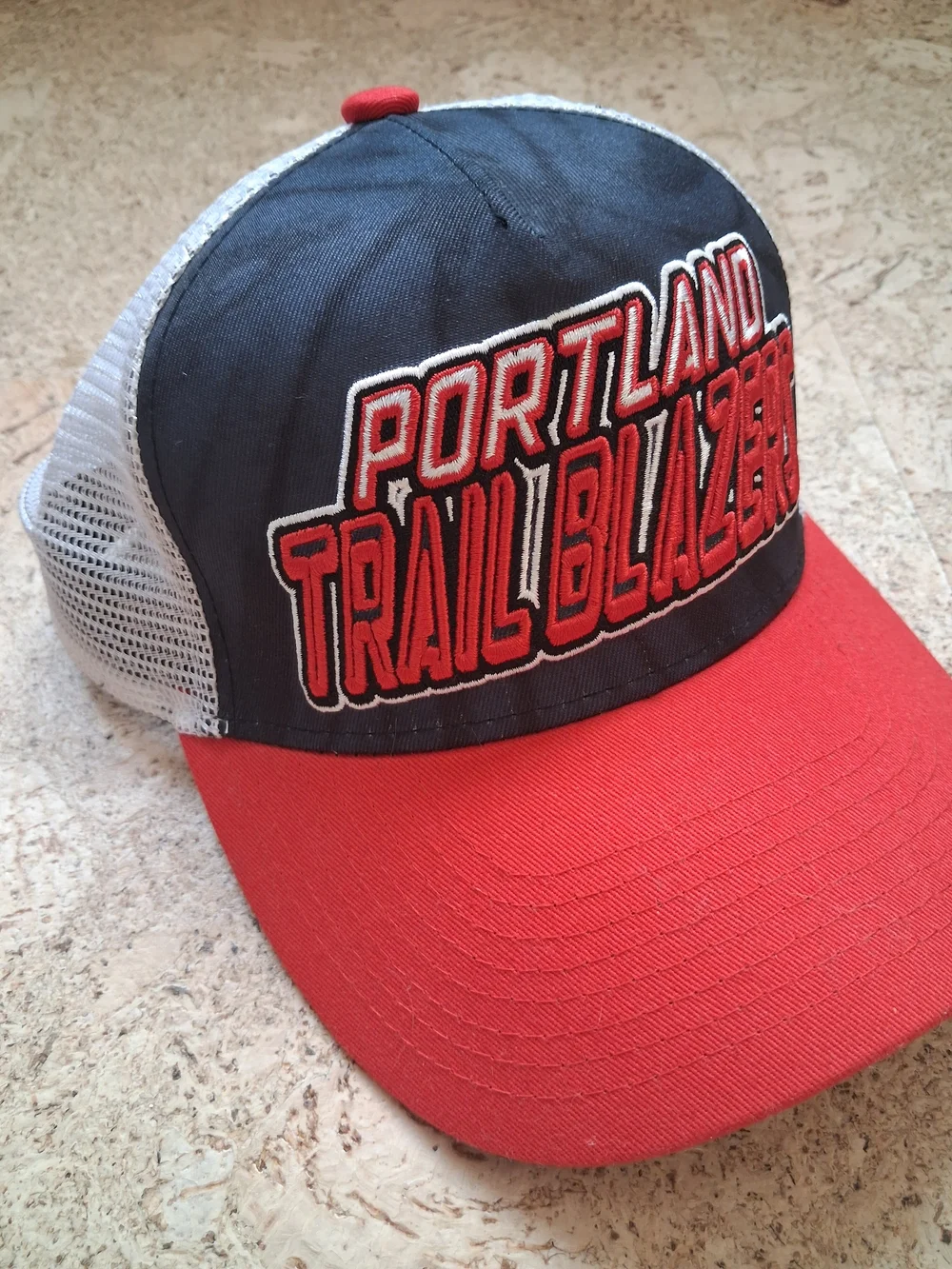 Mitchell & Ness Portland Trail Blazers Red, Black & White Kids Trucker Hat NWOT